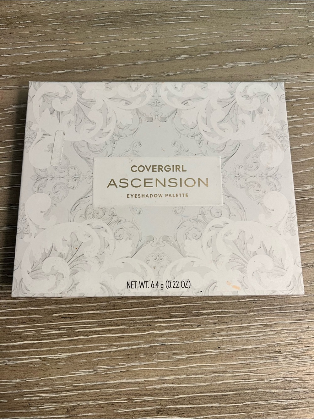COVERGIRL Ascension Eyeshadow Palette — White and Gold Accents